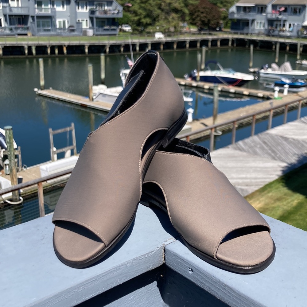 Toruss Sandals Sz 7.5